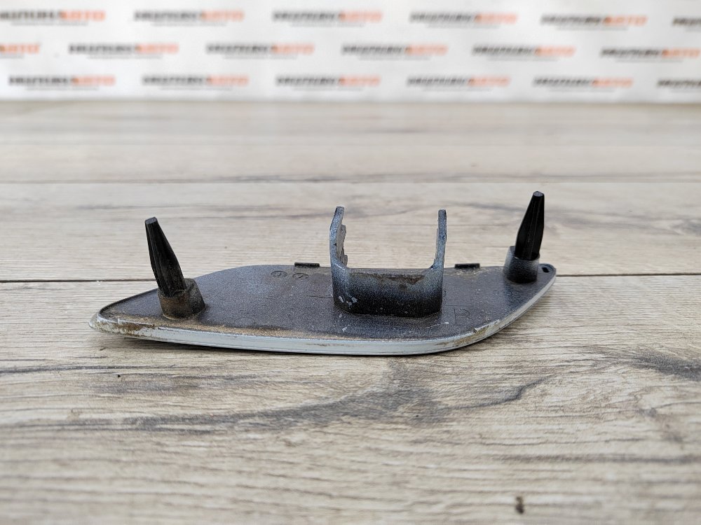 Накладка омывателя фары, 1500 рублей, Москва