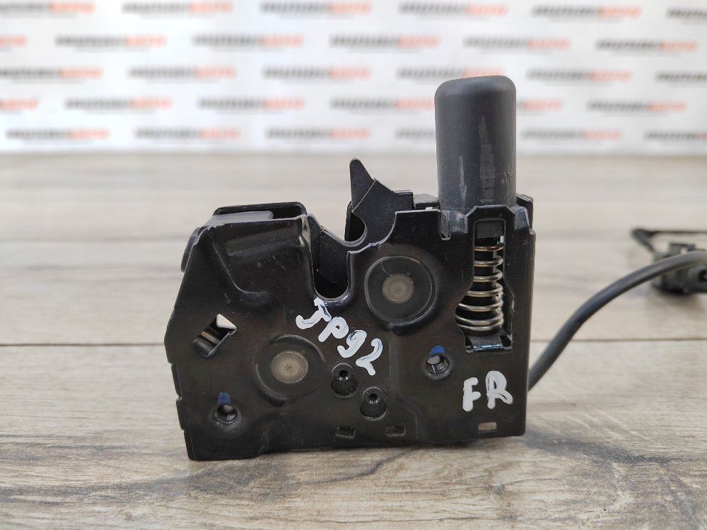 Замок капота, 1300 рублей, Москва