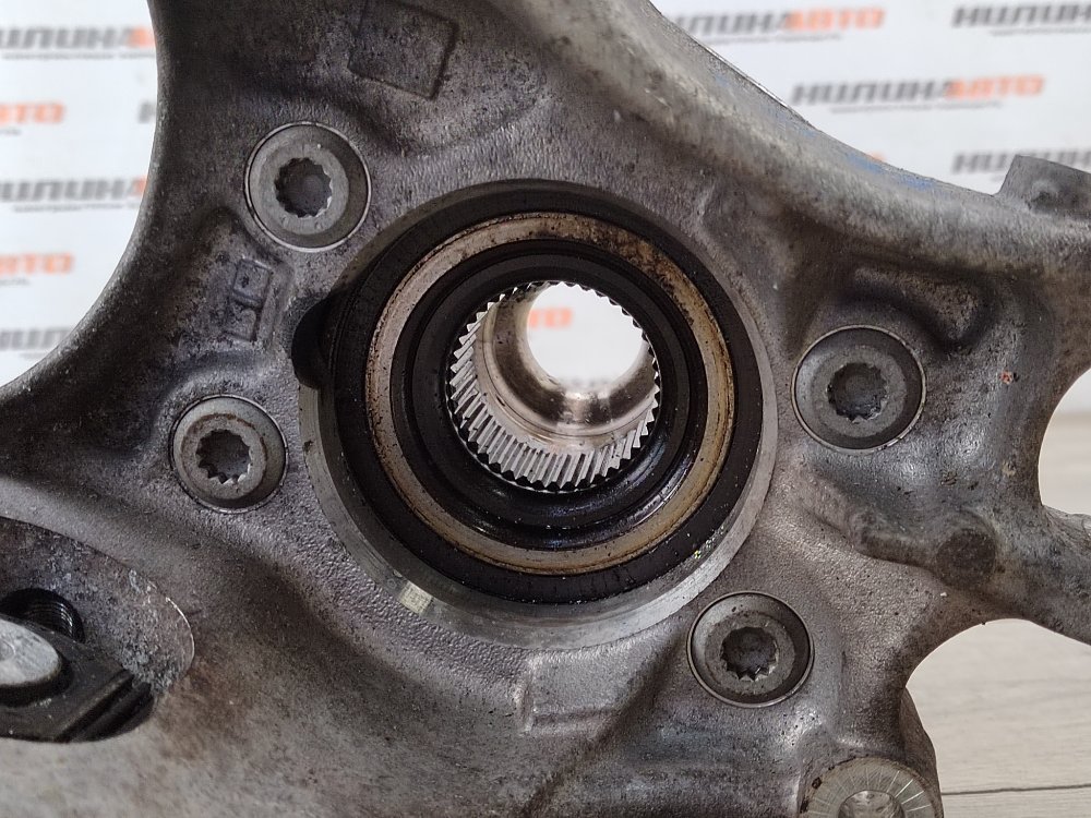 Кулак задний, 2000 рублей, Москва