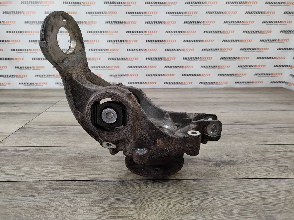 Кулак задний, 2000 рублей, Москва