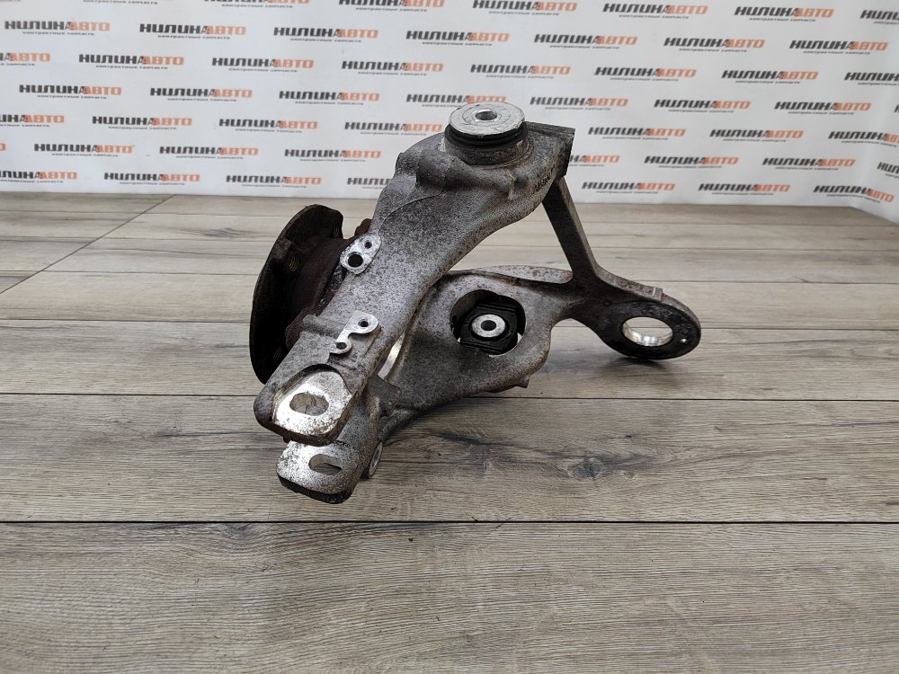 Кулак задний, 2000 рублей, Москва