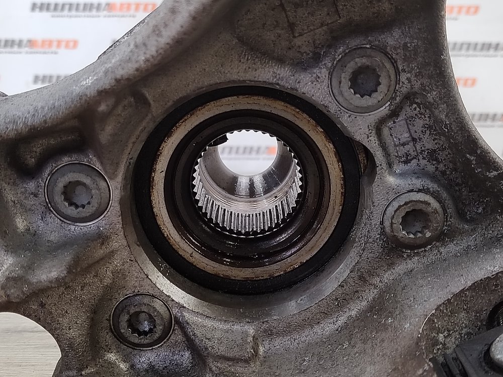 Кулак задний, 2000 рублей, Москва