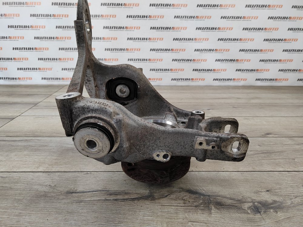 Кулак задний, 2000 рублей, Москва