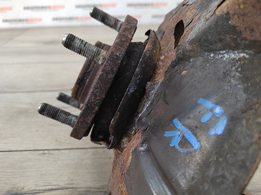 Кулак поворотный, 9000 рублей, Москва