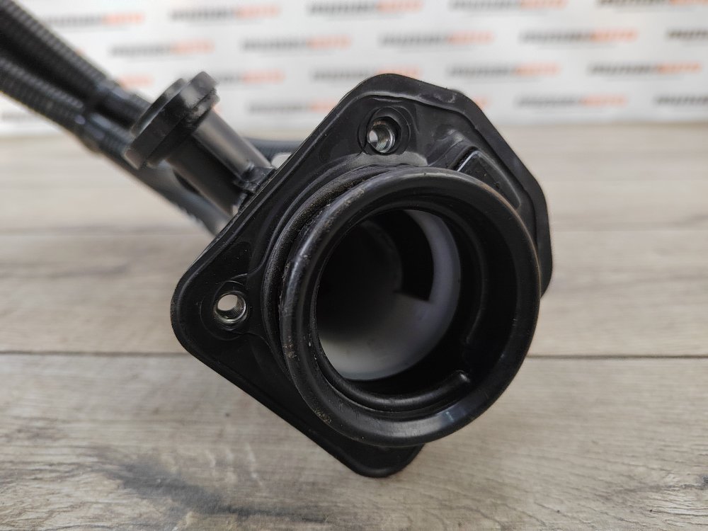 Горловина топливного бака, 2000 рублей, Москва