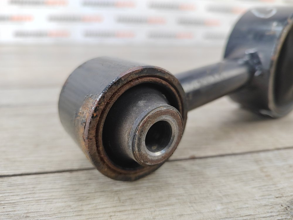 Подушка двигателя, 1000 рублей, Москва