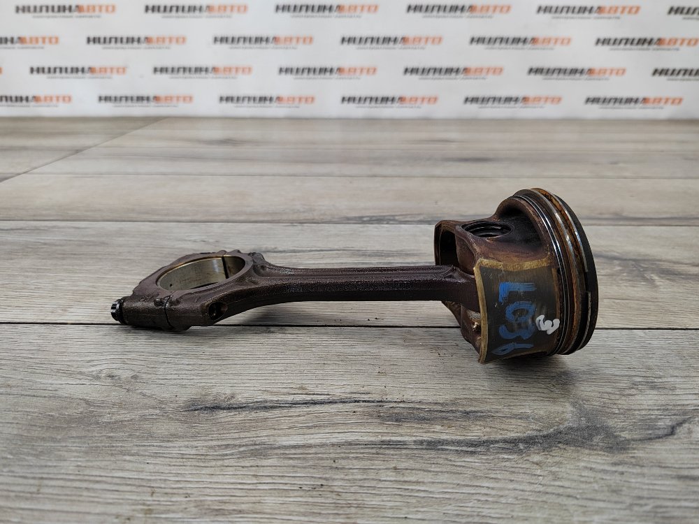 Поршень, 3000 рублей, Москва