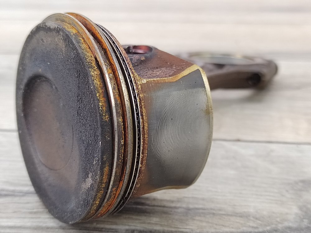 Поршень, 3000 рублей, Москва