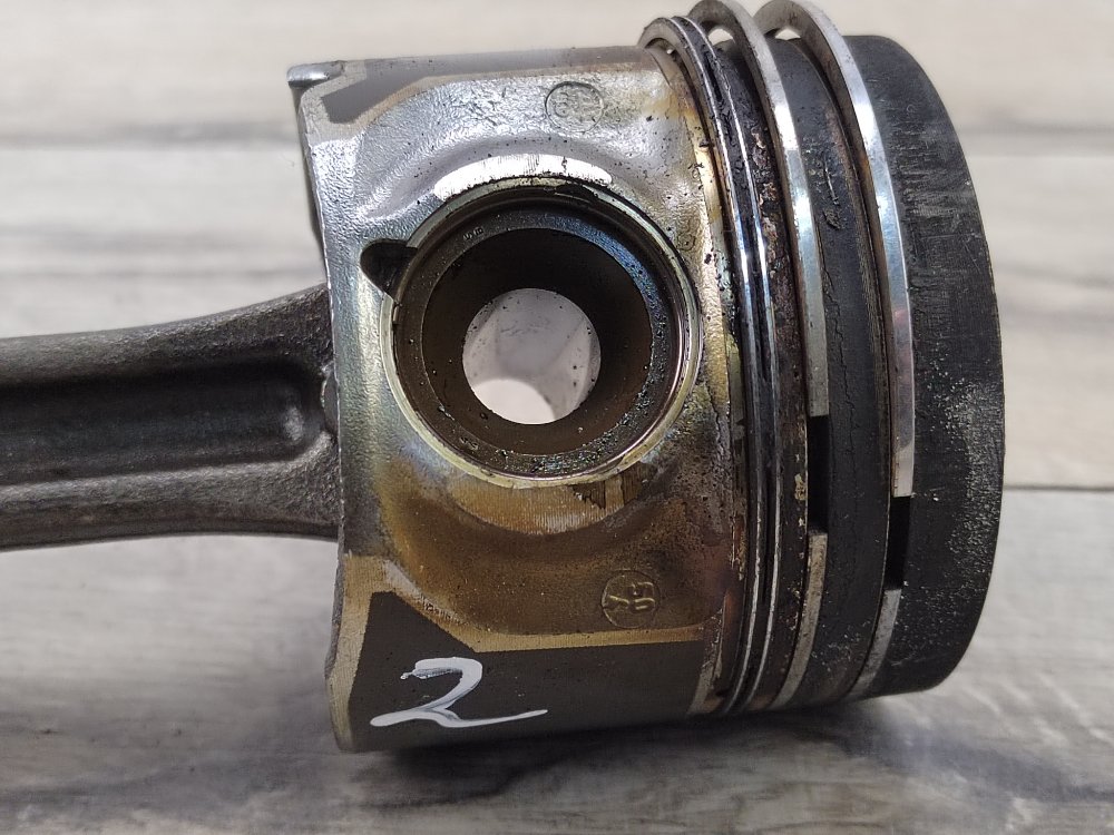 Поршень, 3000 рублей, Москва