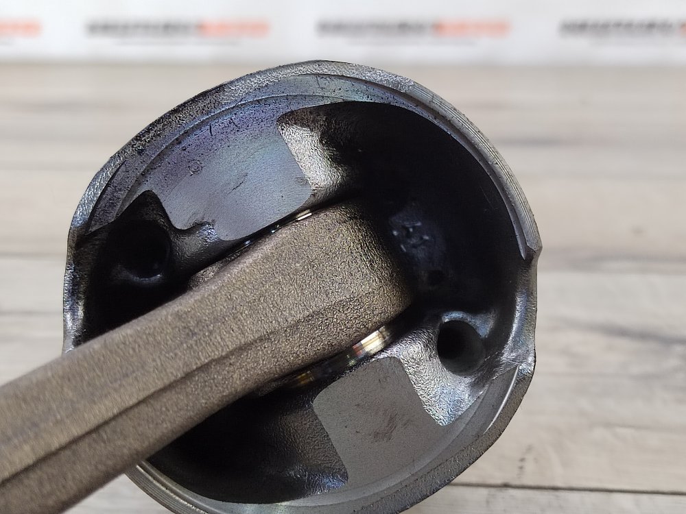 Поршень, 3000 рублей, Москва