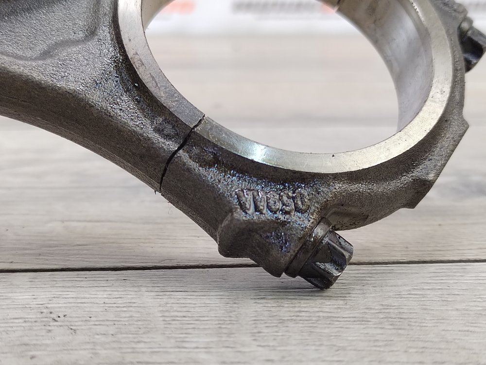 Поршень, 3000 рублей, Москва