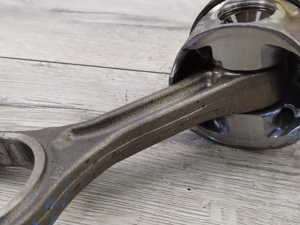 Поршень, 3000 рублей, Москва