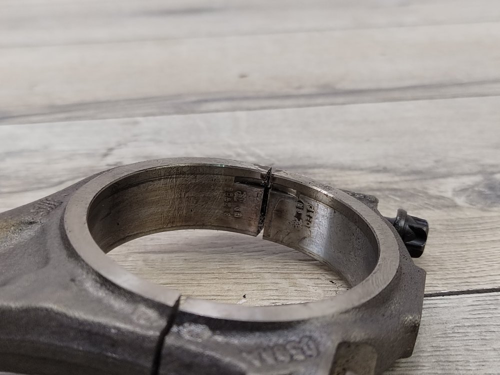 Поршень, 3000 рублей, Москва