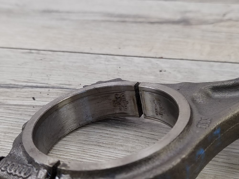 Поршень, 3000 рублей, Москва