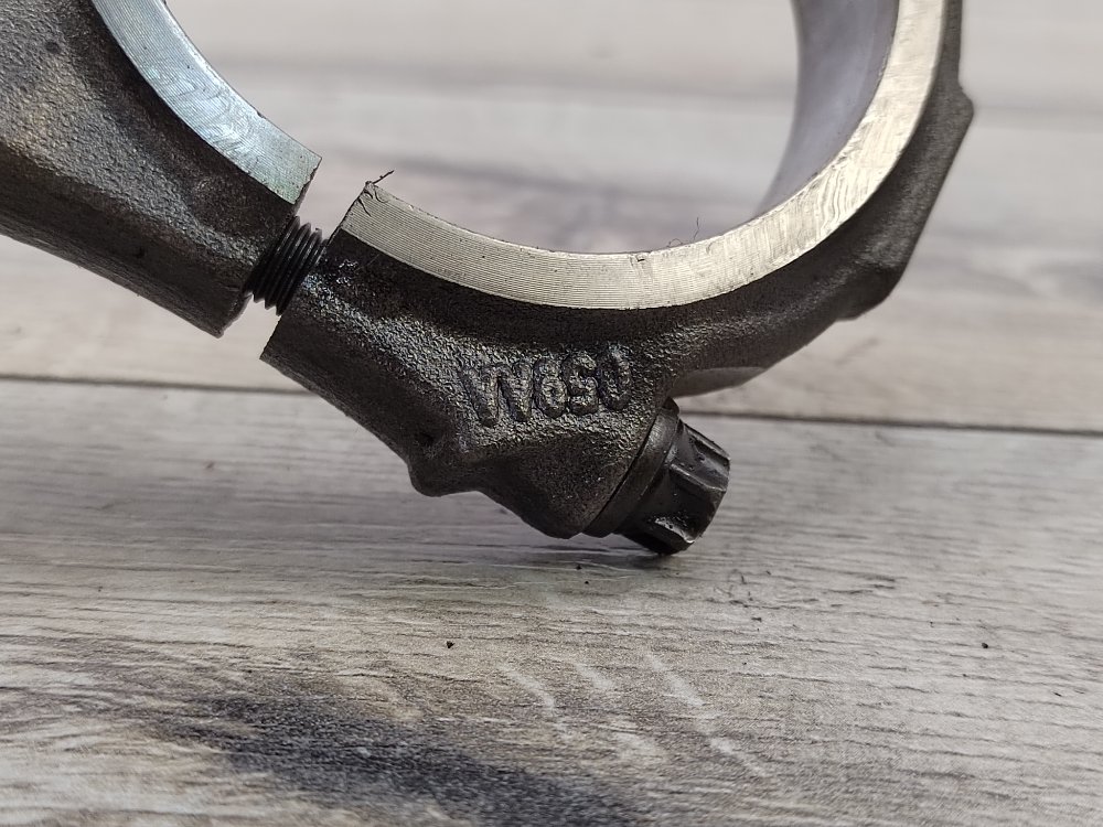 Поршень, 3000 рублей, Москва