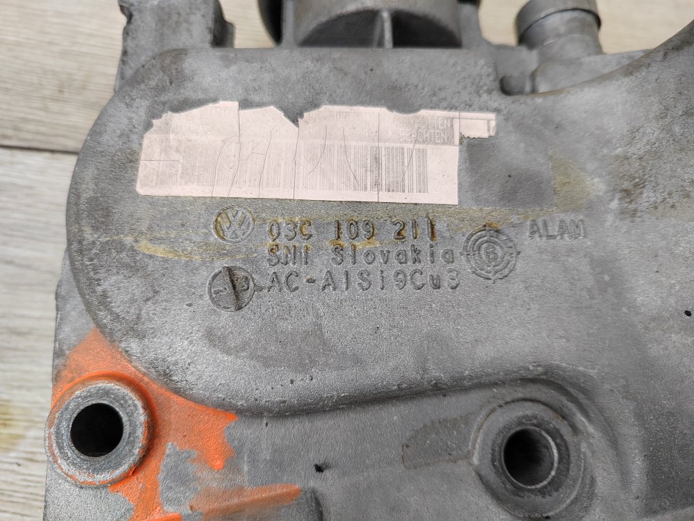 Крышка двигателя, 6000 рублей, Москва