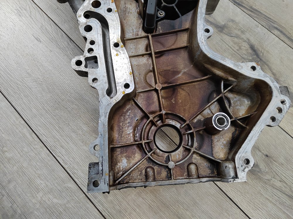 Крышка двигателя, 6000 рублей, Москва