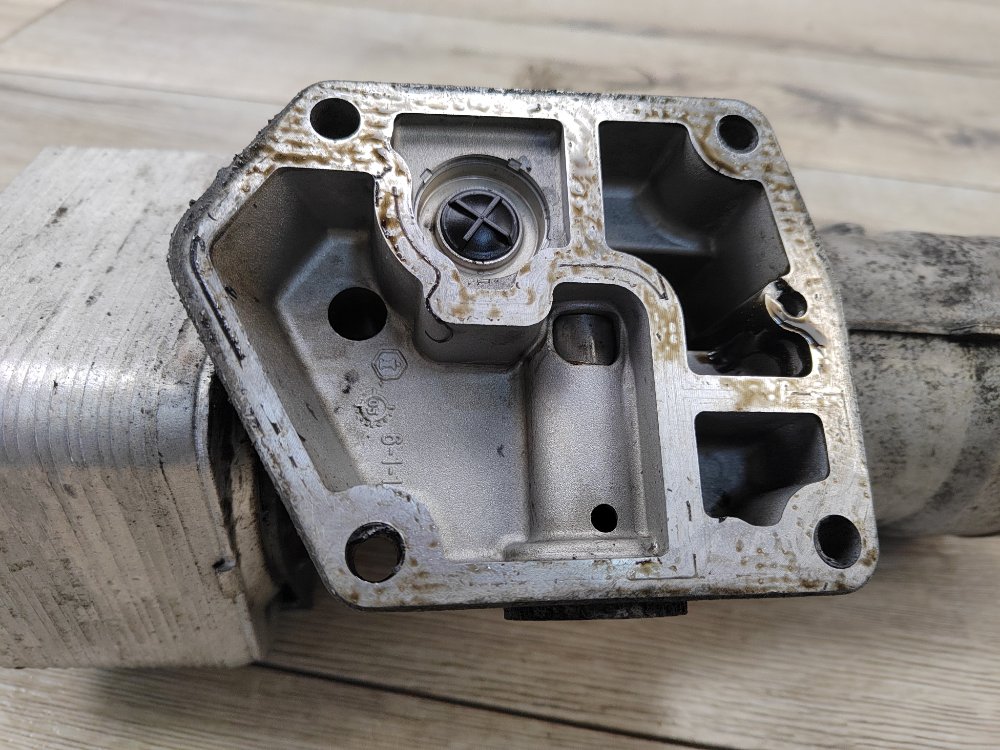 Корпус масляного фильтра, 1000 рублей, Москва