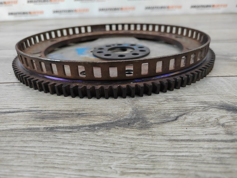 Маховик, 1800 рублей, Москва