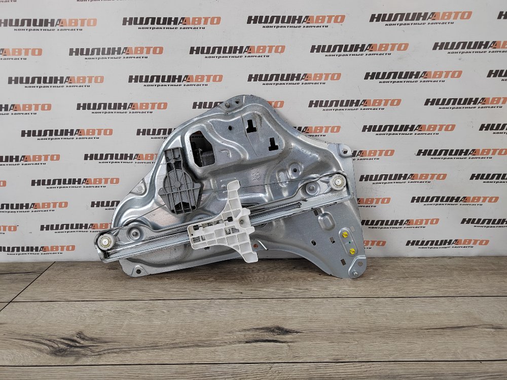 Стеклоподъемник, 2000 рублей, Москва