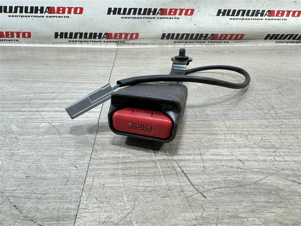 Замок ремня безопасности, 1000 рублей, Севастополь