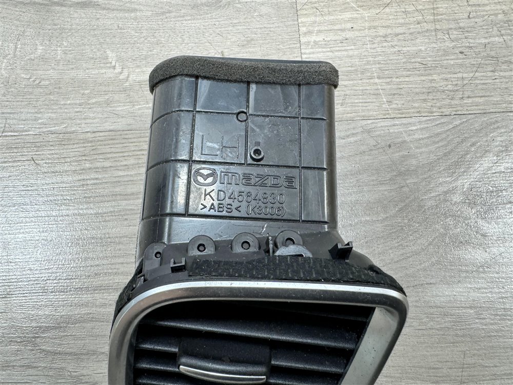 Дефлектор в торпедо, 1000 рублей, Севастополь