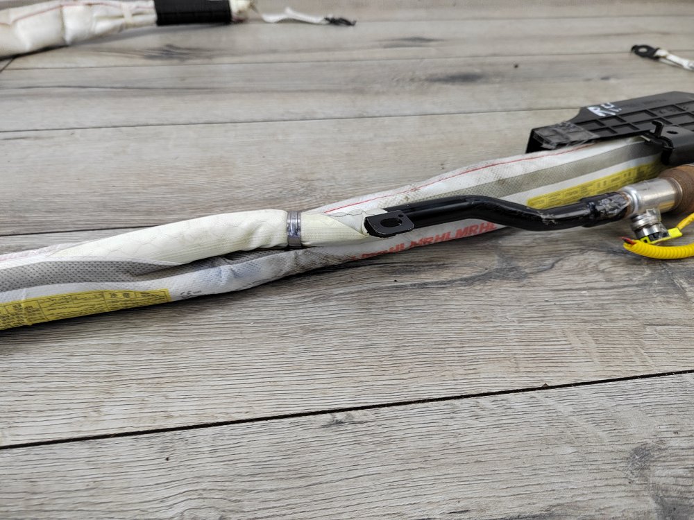 Подушка безопасности боковая, 2000 рублей, Москва