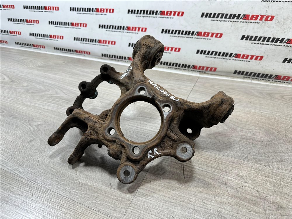 Кулак задний, 2000 рублей, Севастополь