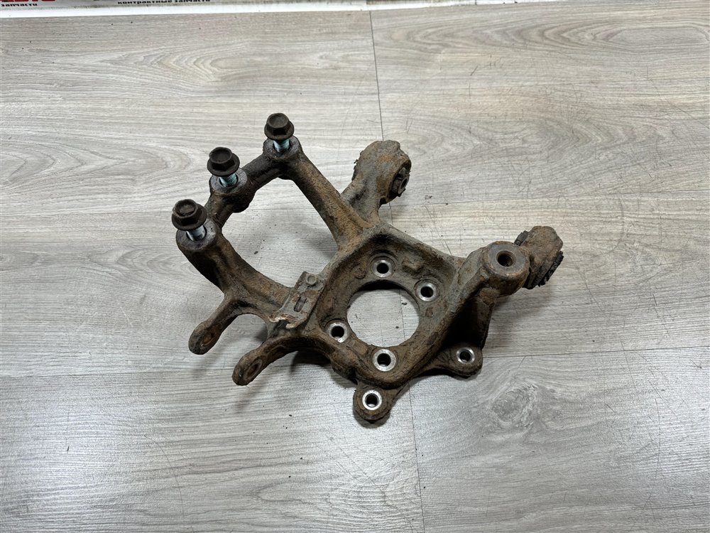 Кулак задний, 2000 рублей, Севастополь