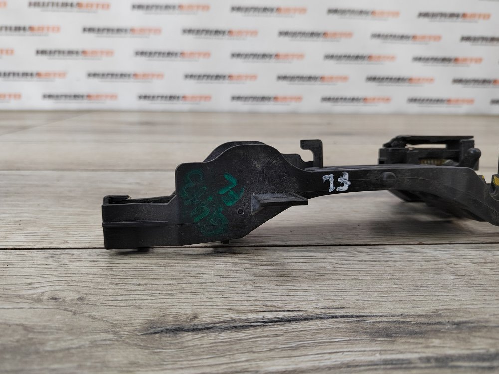 Кронштейн ручки двери, 500 рублей, Москва