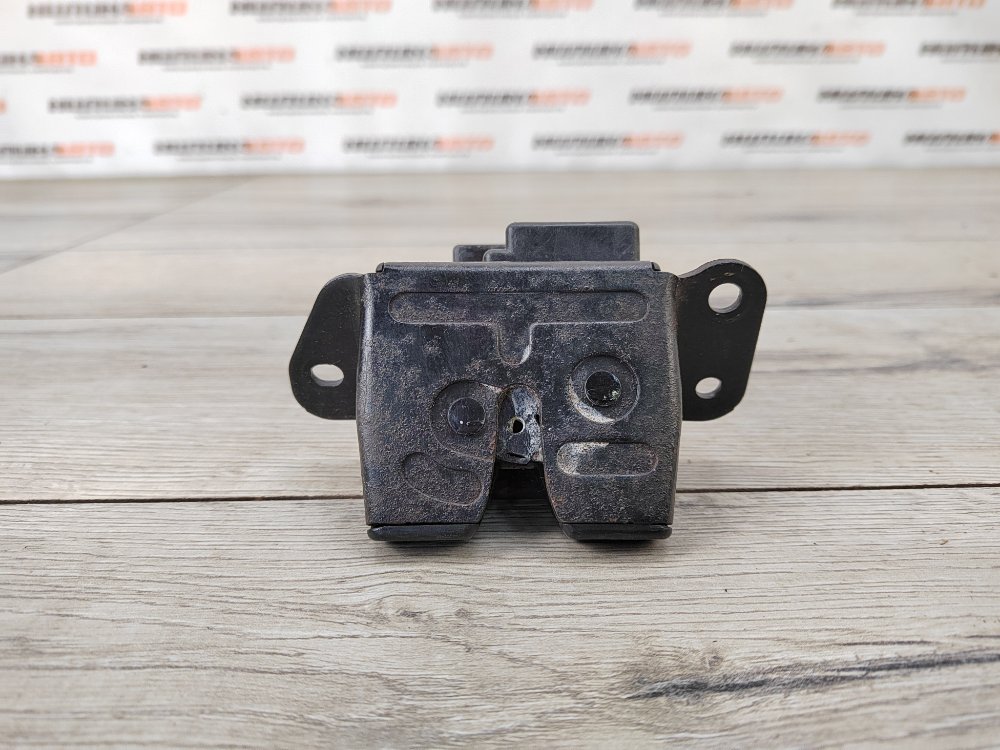 Замок крышки багажника, 2000 рублей, Москва