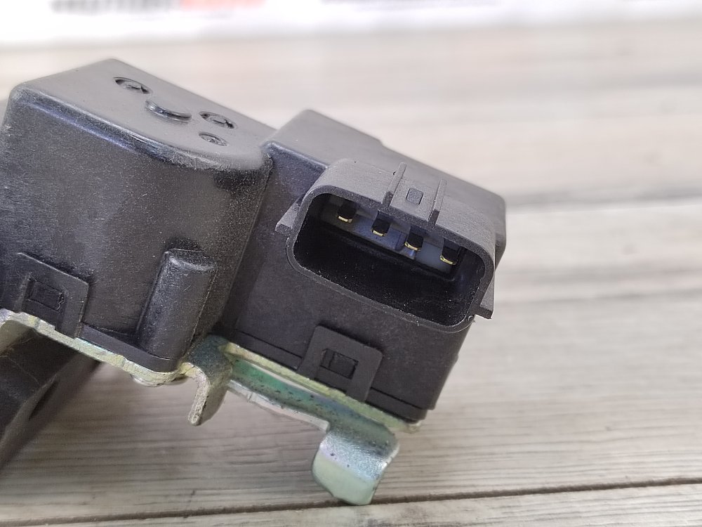 Замок крышки багажника, 2000 рублей, Москва