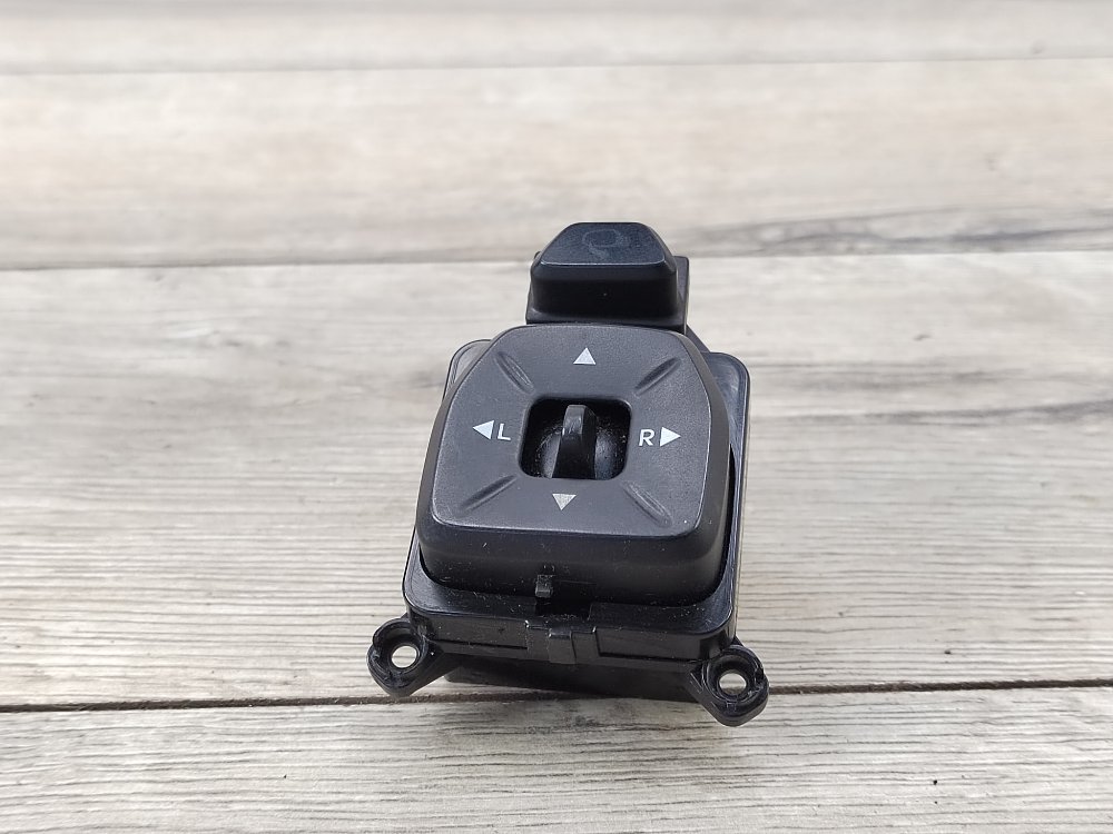 Блок управления зеркалами, 500 рублей, Москва