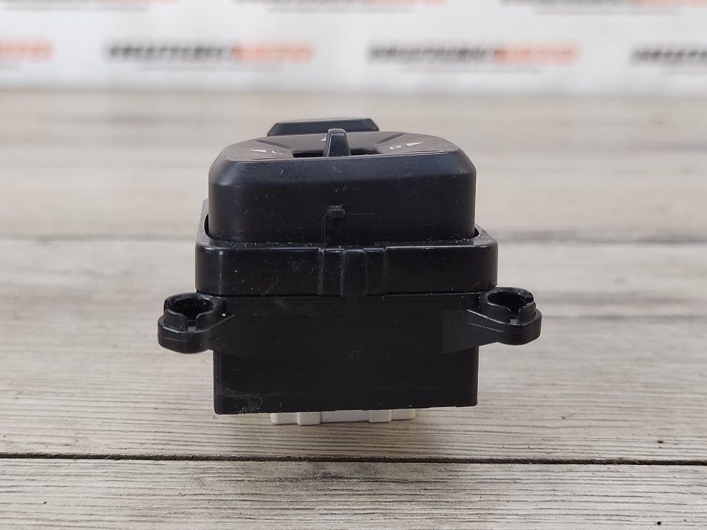 Блок управления зеркалами, 500 рублей, Москва