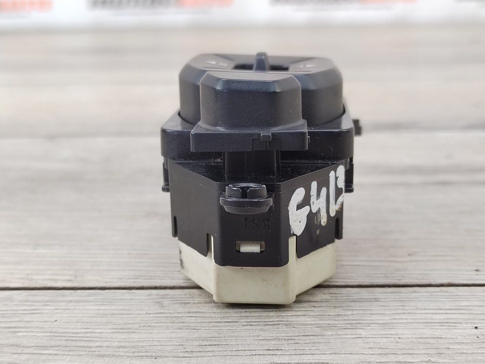 Блок управления зеркалами, 500 рублей, Москва