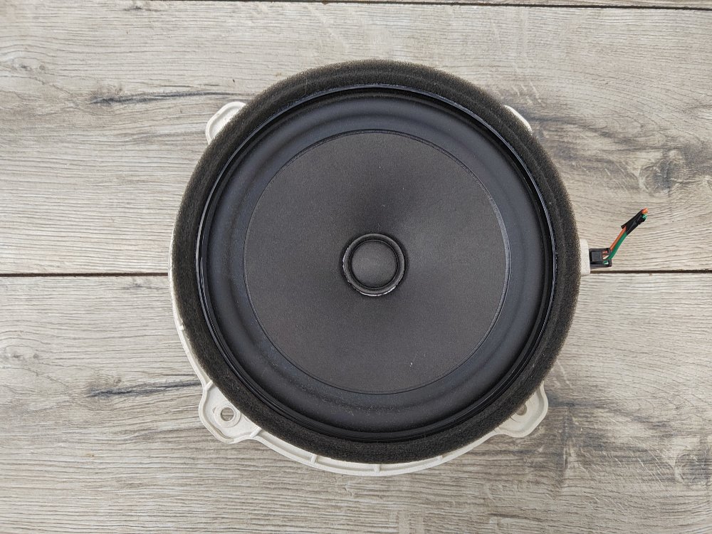 Динамик, 900 рублей, Москва