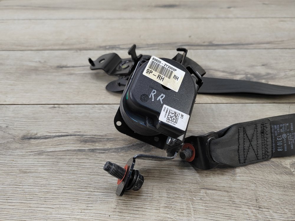 Ремень безопасности, 1000 рублей, Москва