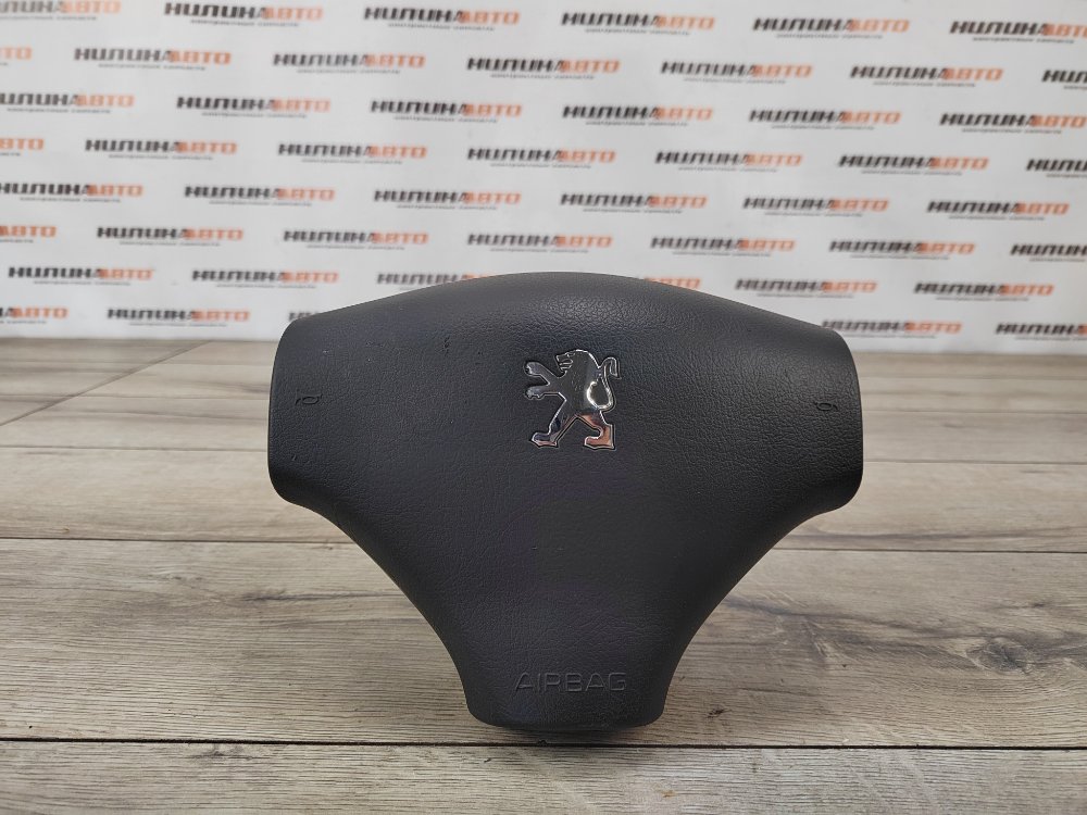 Подушка безопасности в руль, 1000 рублей, Москва