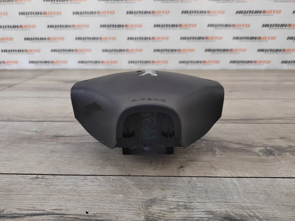 Подушка безопасности в руль, 1000 рублей, Москва