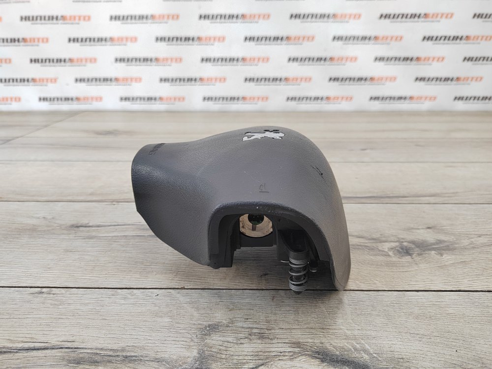 Подушка безопасности в руль, 1000 рублей, Москва