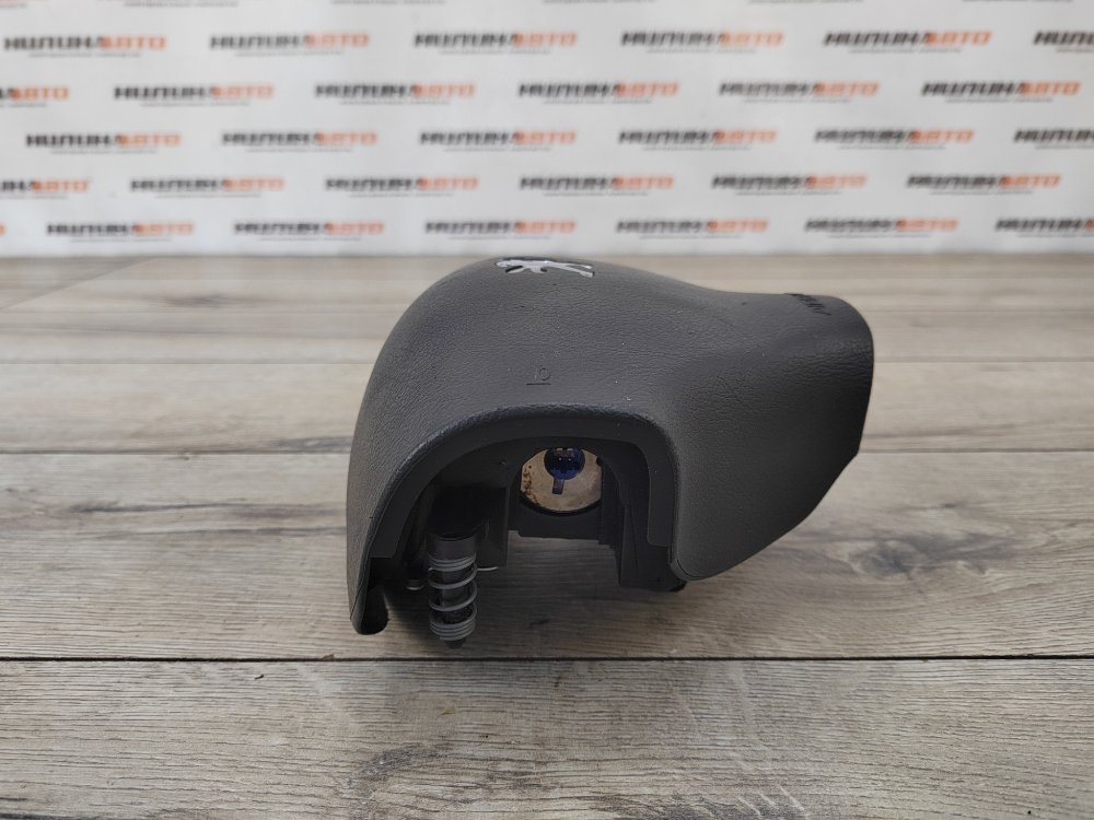 Подушка безопасности в руль, 1000 рублей, Москва