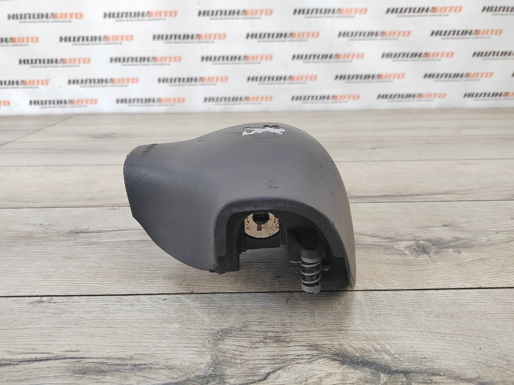 Подушка безопасности в руль, 1000 рублей, Москва