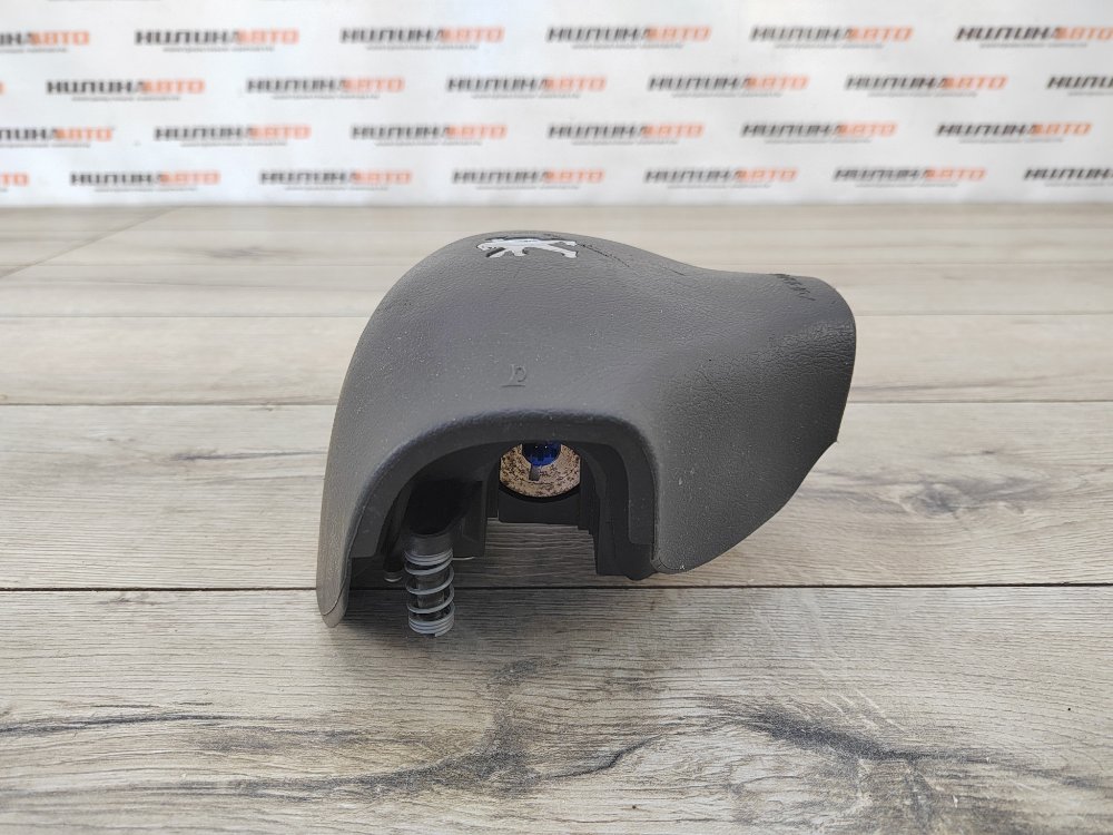 Подушка безопасности в руль, 1000 рублей, Москва