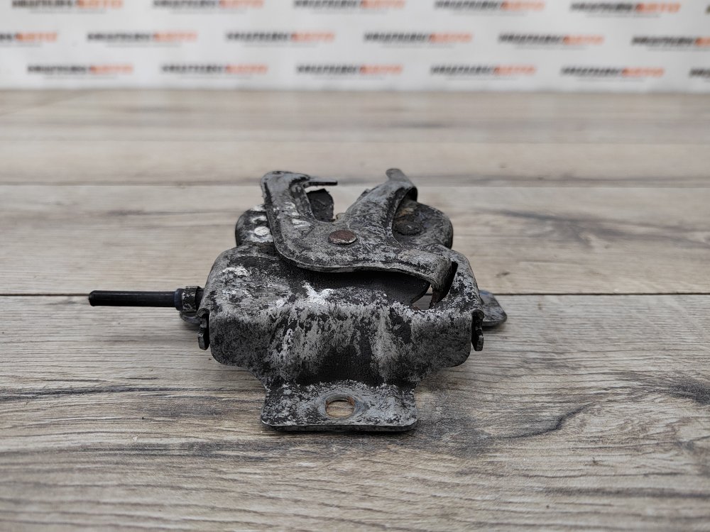 Замок капота, 1000 рублей, Москва