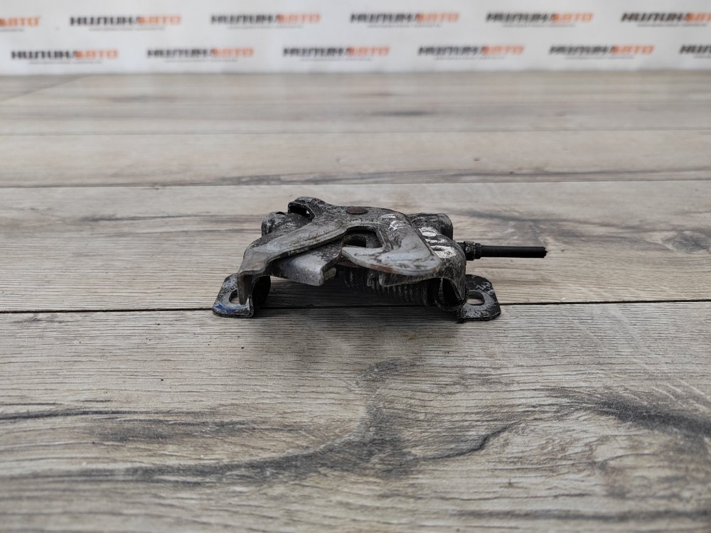 Замок капота, 1000 рублей, Москва