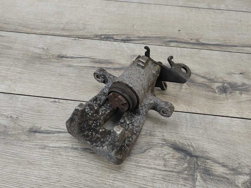 Суппорт тормозной, 2500 рублей, Москва