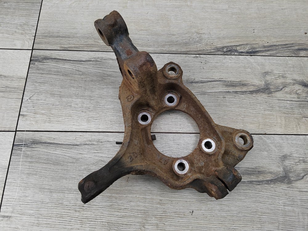 Кулак поворотный, 2000 рублей, Москва