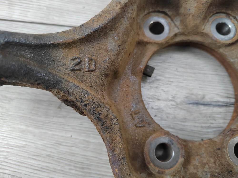 Кулак поворотный, 2000 рублей, Москва