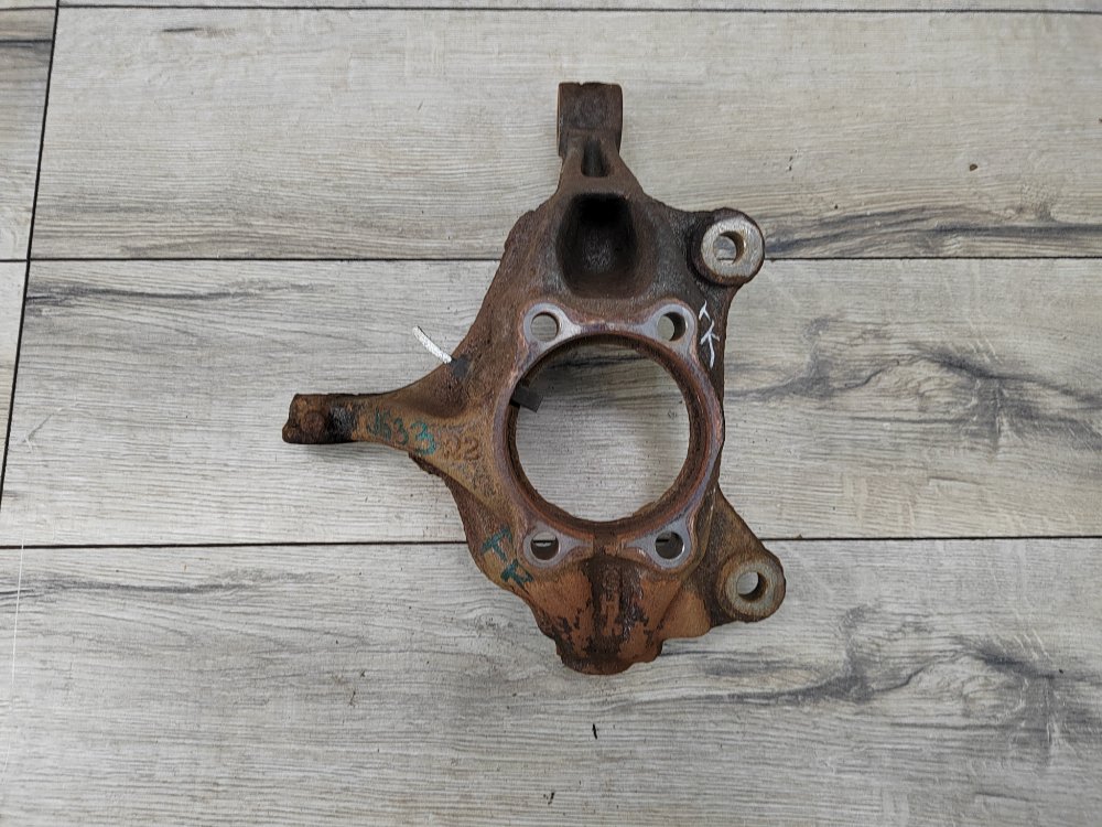 Кулак поворотный, 2000 рублей, Москва