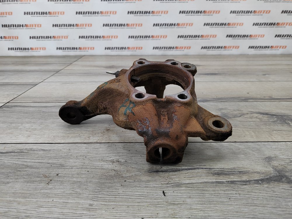 Кулак поворотный, 2000 рублей, Москва